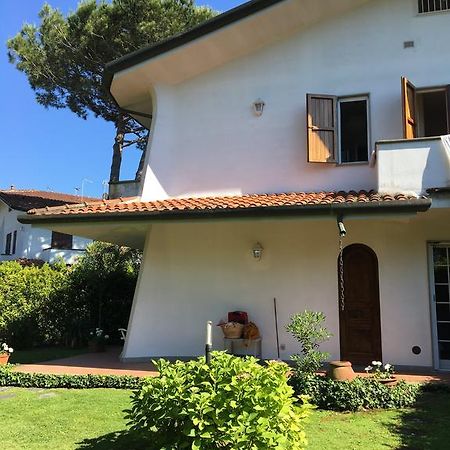 Holiday Home Villetta Cinquale Dış mekan fotoğraf